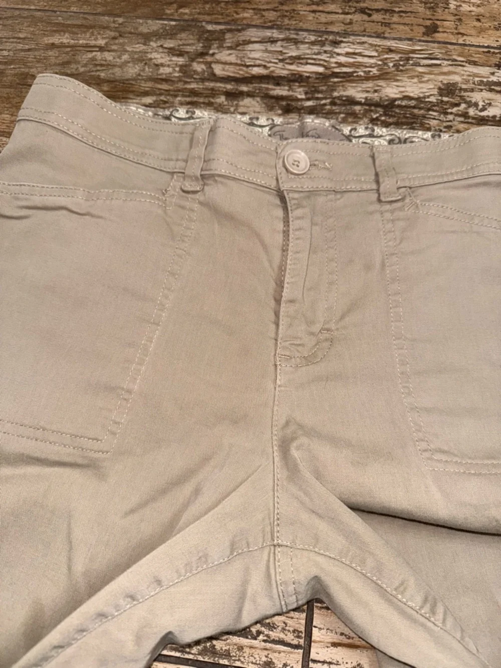 Gloria Vanderbilt Olive Knit Top with Beige Wide-Leg Jeans - Picture 5 of 6